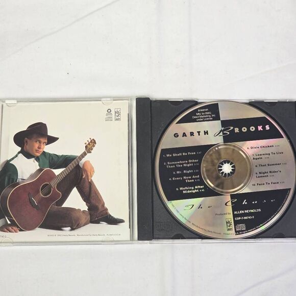 Garth Brooks The Chase CD Album 1992 - Picture 2 of 3